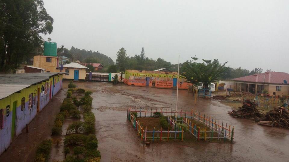 Patenkind Kenia Afrika Schule Unwetter